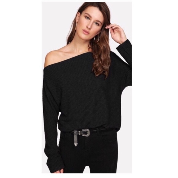 LAST 1 ❗️SALE❗️Off the shoulder knit top - Picture 2 of 8